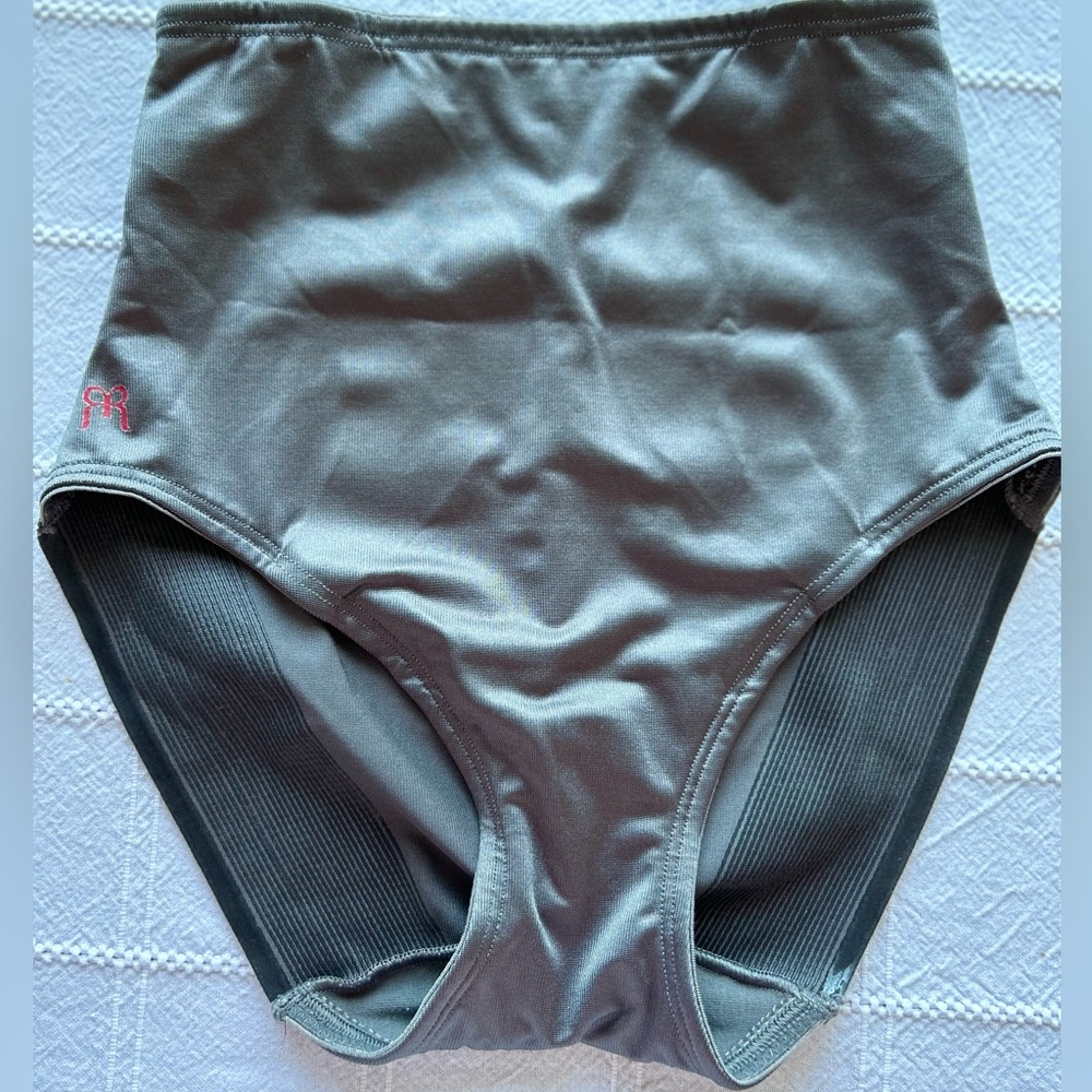 Ruby Ribbon Shaping Brief #4064 Gray Color Size X… - image 1